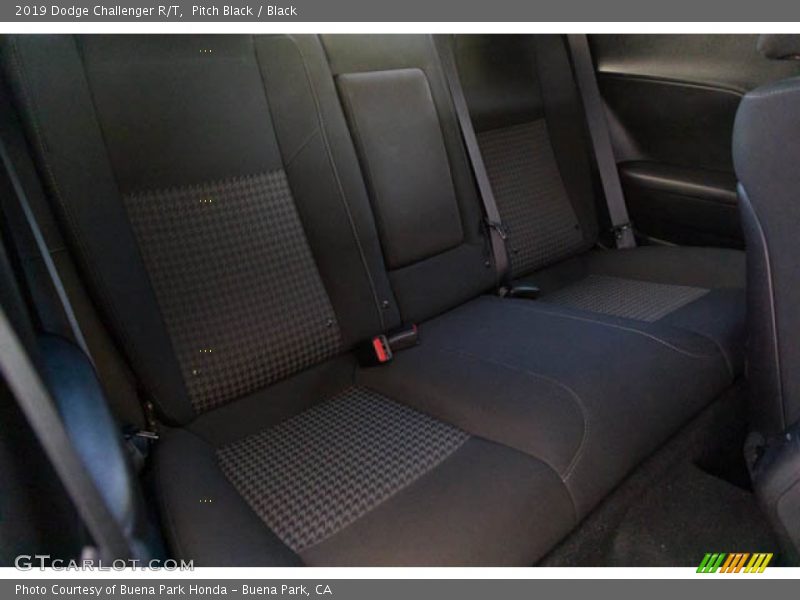 Pitch Black / Black 2019 Dodge Challenger R/T