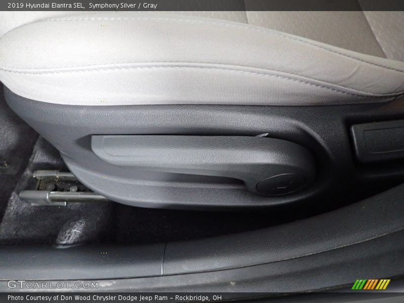 Symphony Silver / Gray 2019 Hyundai Elantra SEL