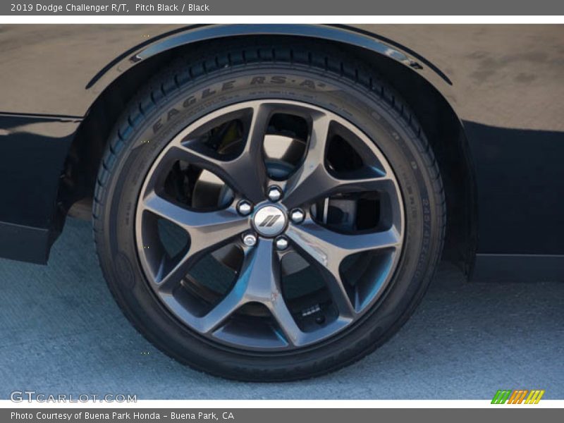 Pitch Black / Black 2019 Dodge Challenger R/T