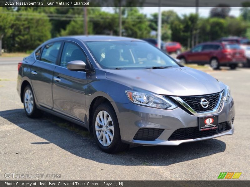 Gun Metallic / Charcoal 2019 Nissan Sentra S
