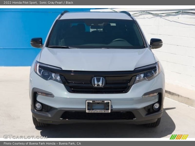 Sonic Gray Pearl / Black 2022 Honda Pilot Sport