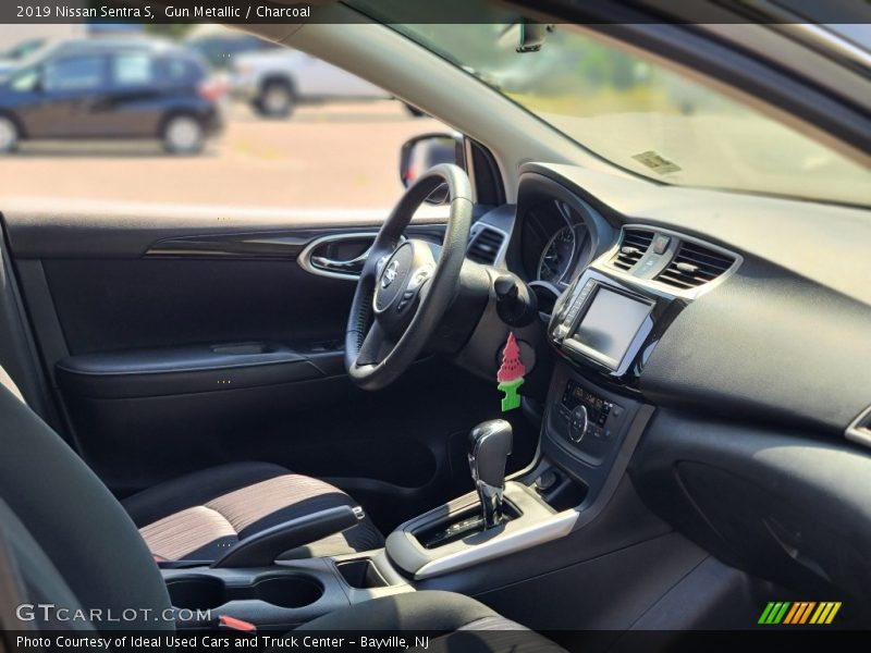 Gun Metallic / Charcoal 2019 Nissan Sentra S