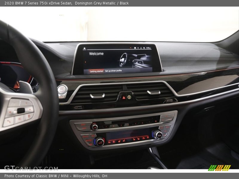 Dashboard of 2020 7 Series 750i xDrive Sedan