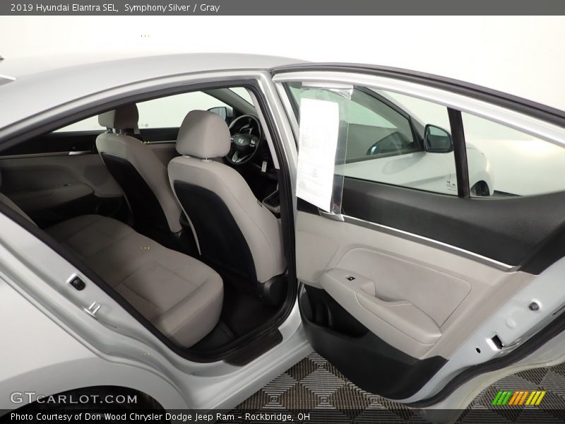 Symphony Silver / Gray 2019 Hyundai Elantra SEL