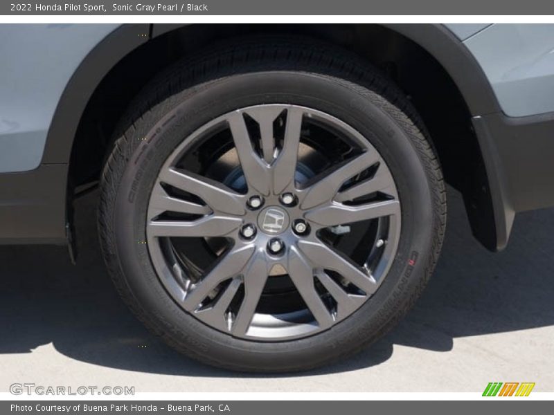 Sonic Gray Pearl / Black 2022 Honda Pilot Sport