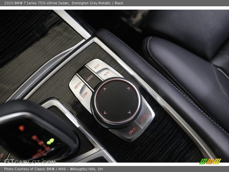 Controls of 2020 7 Series 750i xDrive Sedan