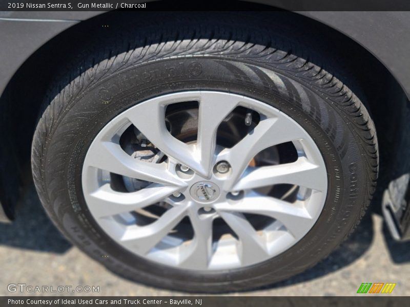 Gun Metallic / Charcoal 2019 Nissan Sentra S