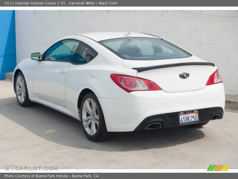 Karussell White / Black Cloth 2011 Hyundai Genesis Coupe 2.0T