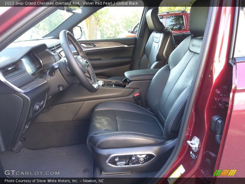 Front Seat of 2022 Grand Cherokee Overland 4x4