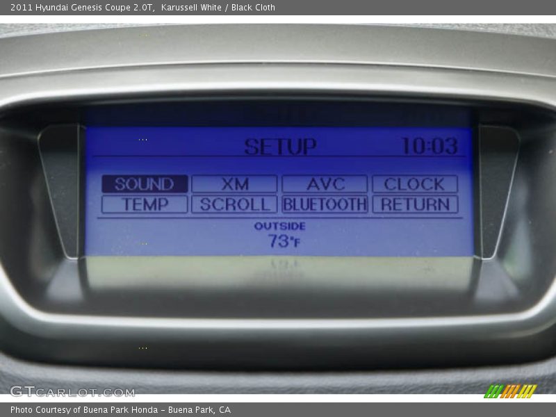 Karussell White / Black Cloth 2011 Hyundai Genesis Coupe 2.0T