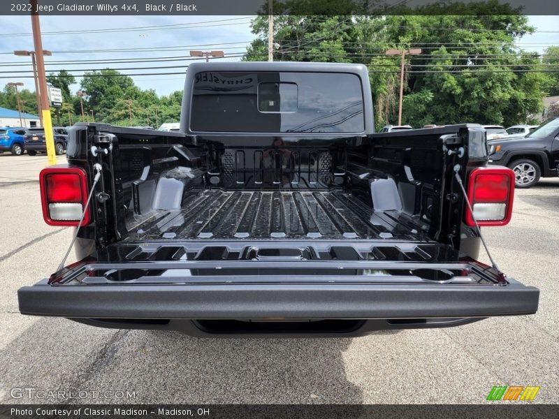 Black / Black 2022 Jeep Gladiator Willys 4x4