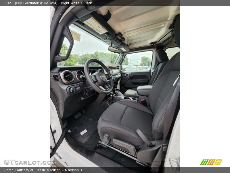 Bright White / Black 2022 Jeep Gladiator Willys 4x4