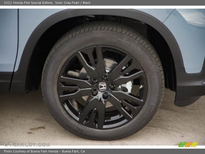 Sonic Gray Pearl / Black 2022 Honda Pilot Special Edition