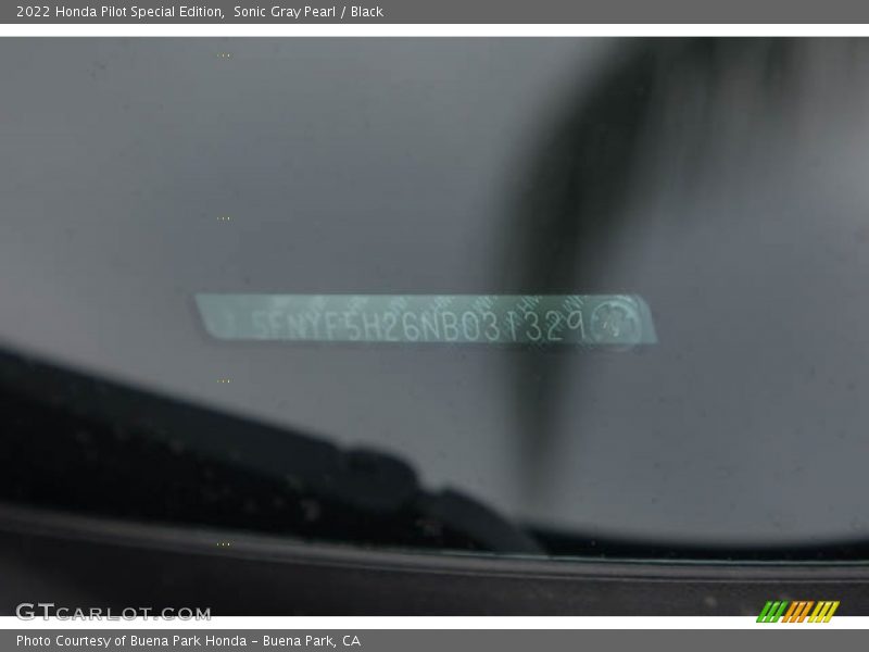 Sonic Gray Pearl / Black 2022 Honda Pilot Special Edition