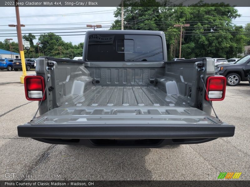 Sting-Gray / Black 2022 Jeep Gladiator Willys 4x4