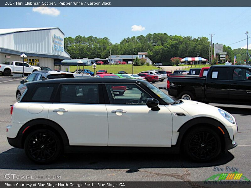 Pepper White / Carbon Black 2017 Mini Clubman Cooper