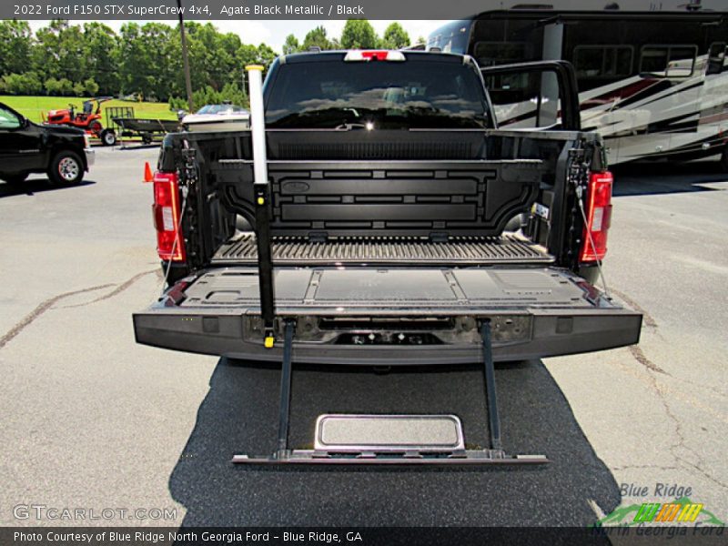 Agate Black Metallic / Black 2022 Ford F150 STX SuperCrew 4x4