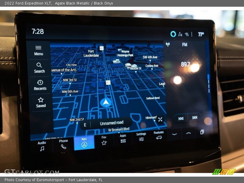 Navigation of 2022 Expedition XLT