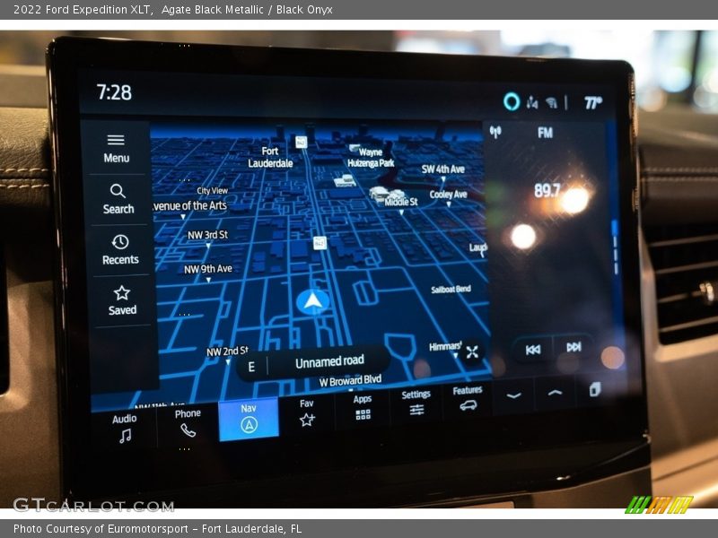 Navigation of 2022 Expedition XLT