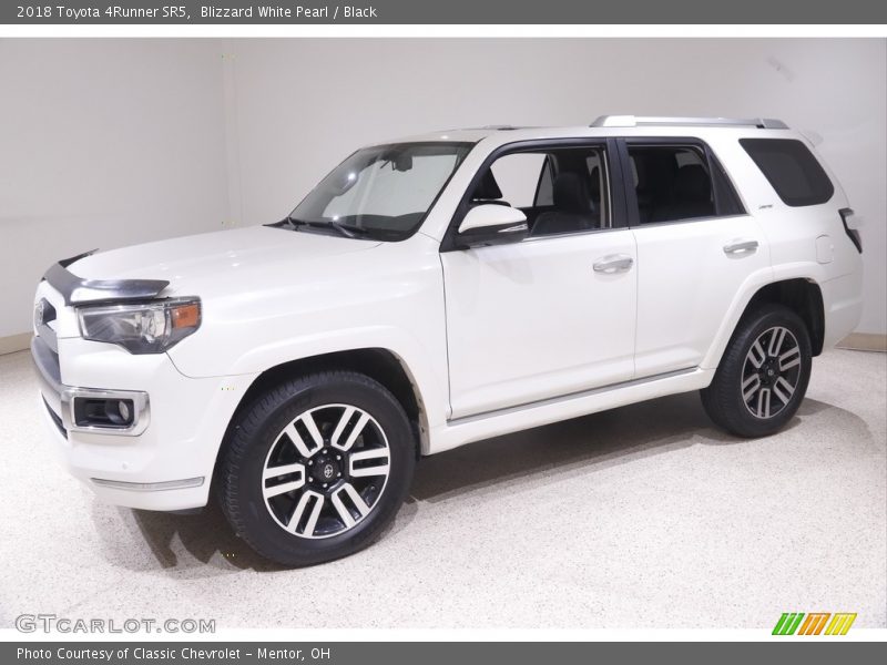 Front 3/4 View of 2018 4Runner SR5