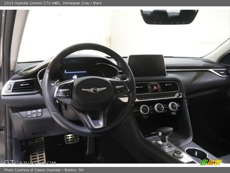 Dashboard of 2019 Genesis G70 AWD
