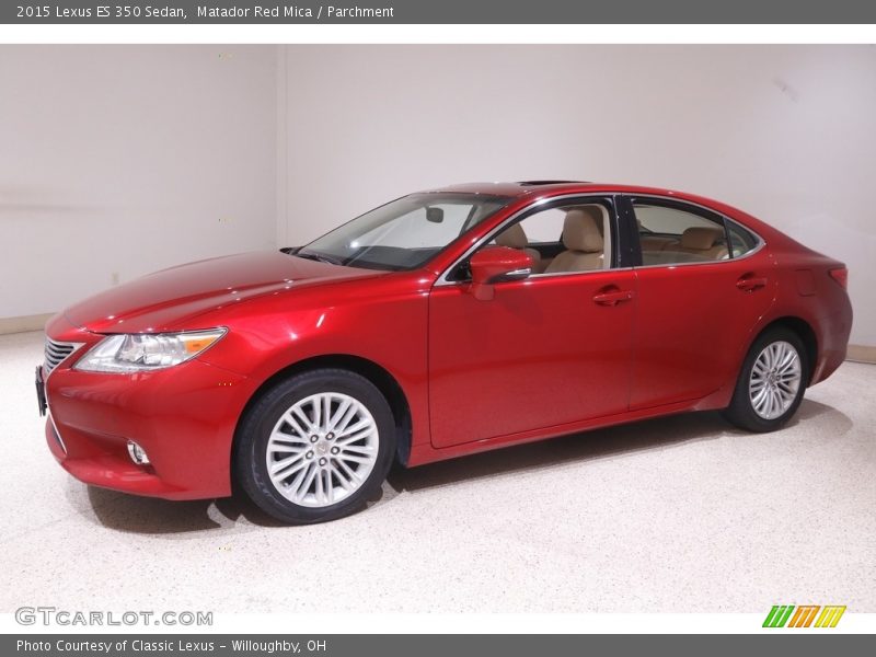 Front 3/4 View of 2015 ES 350 Sedan