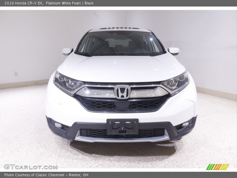 Platinum White Pearl / Black 2019 Honda CR-V EX