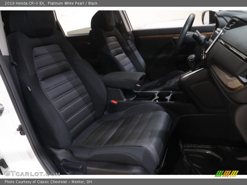 Platinum White Pearl / Black 2019 Honda CR-V EX