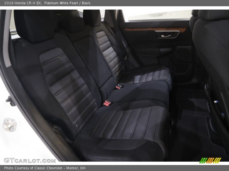 Platinum White Pearl / Black 2019 Honda CR-V EX