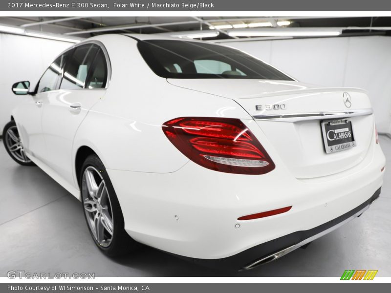 Polar White / Macchiato Beige/Black 2017 Mercedes-Benz E 300 Sedan