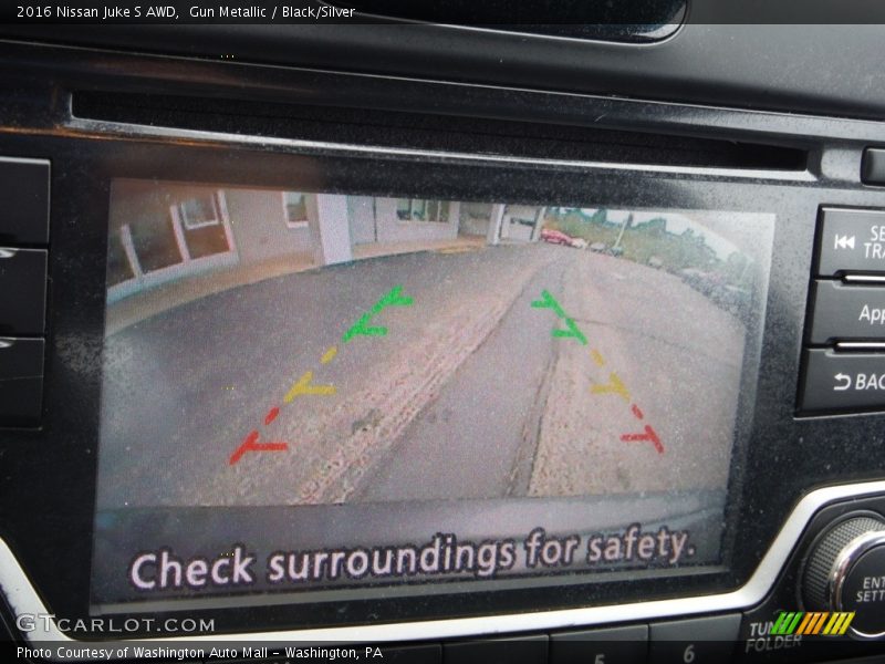 Gun Metallic / Black/Silver 2016 Nissan Juke S AWD