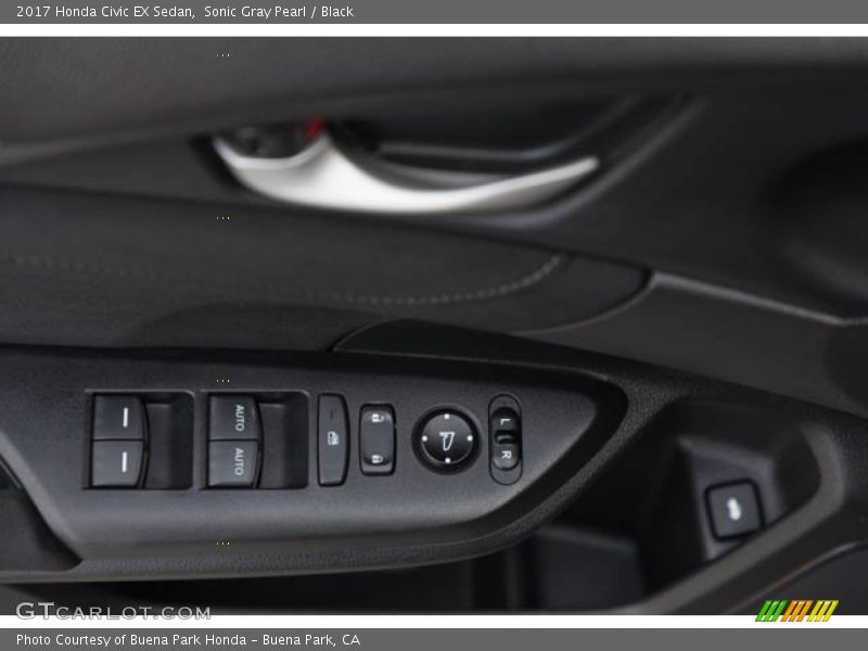 Sonic Gray Pearl / Black 2017 Honda Civic EX Sedan