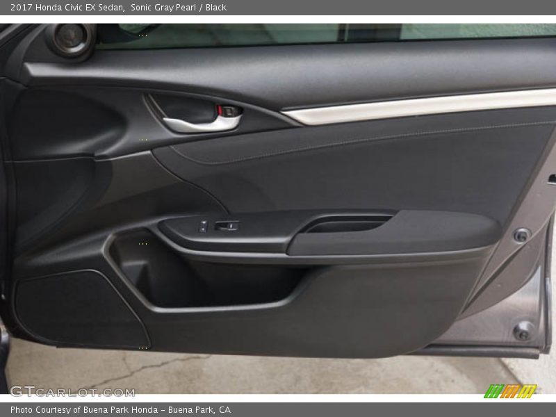 Sonic Gray Pearl / Black 2017 Honda Civic EX Sedan