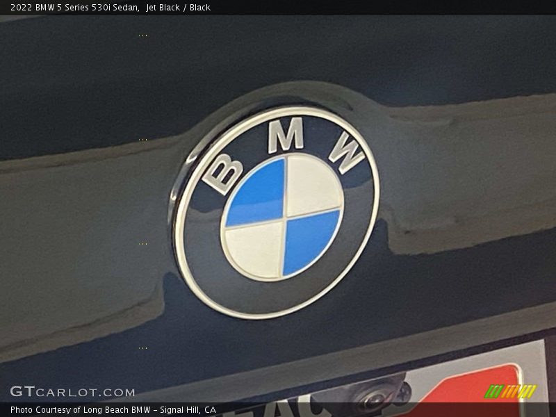 Jet Black / Black 2022 BMW 5 Series 530i Sedan