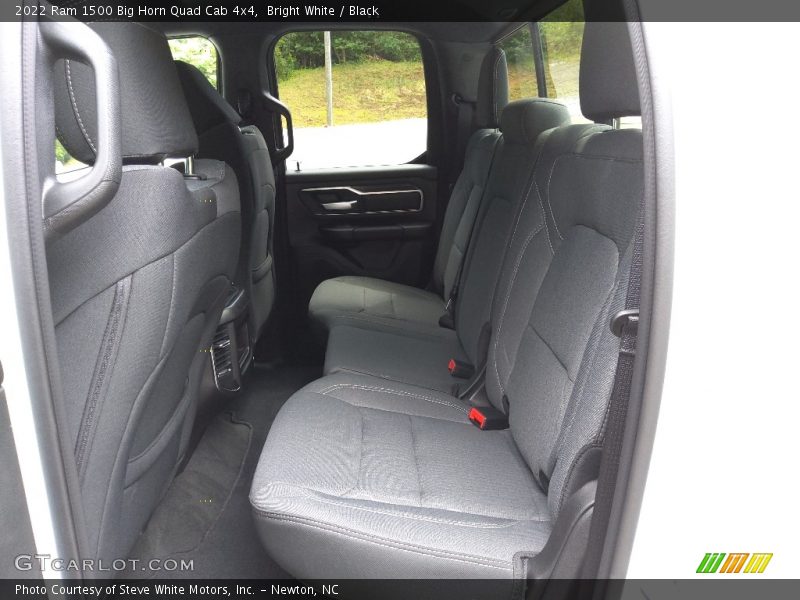 Bright White / Black 2022 Ram 1500 Big Horn Quad Cab 4x4
