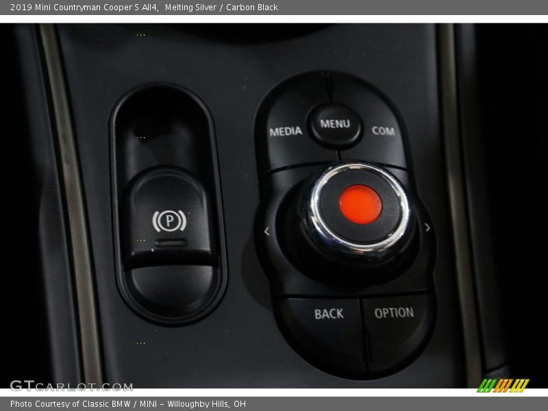 Melting Silver / Carbon Black 2019 Mini Countryman Cooper S All4