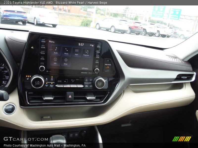 Blizzard White Pearl / Harvest Beige 2021 Toyota Highlander XLE AWD