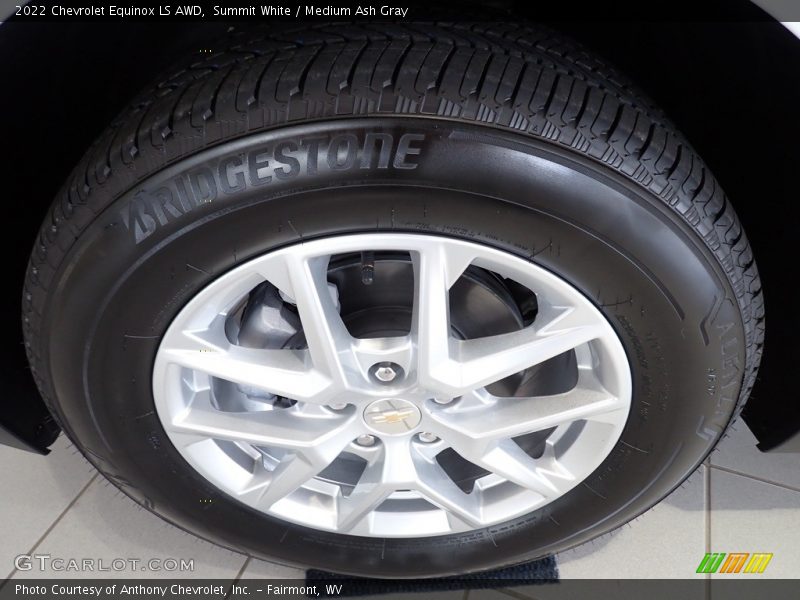 Summit White / Medium Ash Gray 2022 Chevrolet Equinox LS AWD