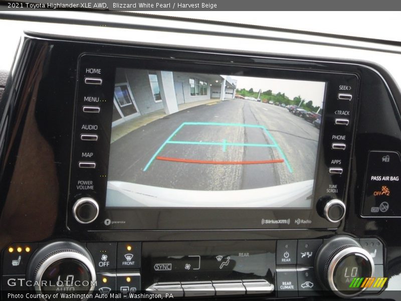 Blizzard White Pearl / Harvest Beige 2021 Toyota Highlander XLE AWD