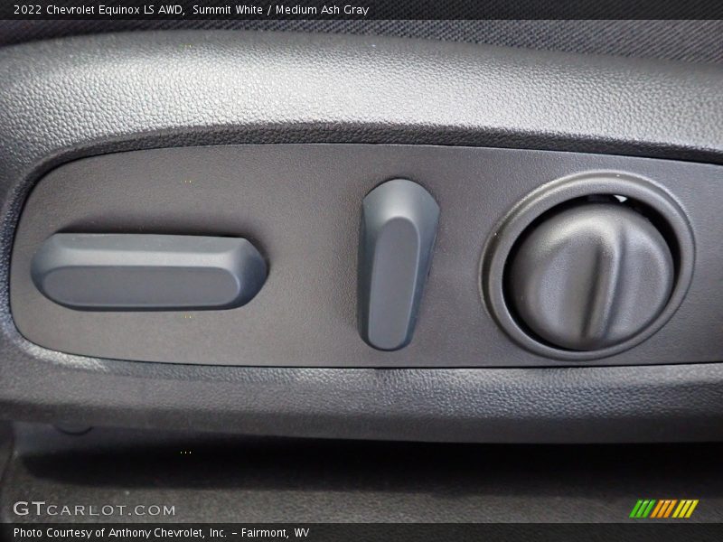 Summit White / Medium Ash Gray 2022 Chevrolet Equinox LS AWD