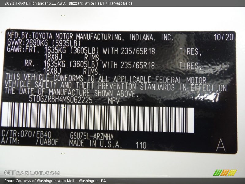 Blizzard White Pearl / Harvest Beige 2021 Toyota Highlander XLE AWD