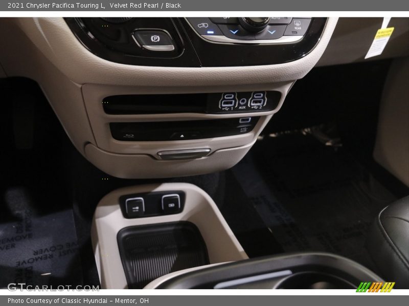 Velvet Red Pearl / Black 2021 Chrysler Pacifica Touring L