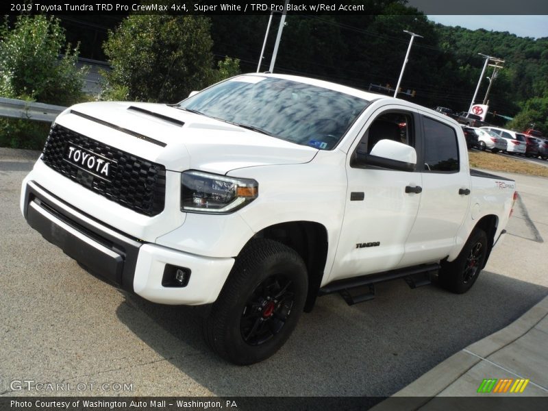 Front 3/4 View of 2019 Tundra TRD Pro CrewMax 4x4