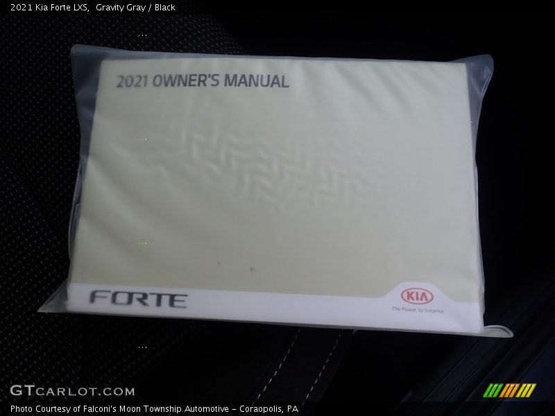 Gravity Gray / Black 2021 Kia Forte LXS