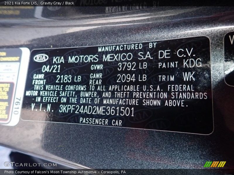 Gravity Gray / Black 2021 Kia Forte LXS