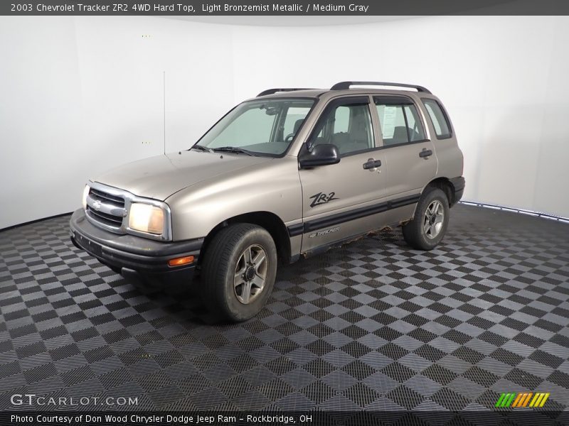 Light Bronzemist Metallic / Medium Gray 2003 Chevrolet Tracker ZR2 4WD Hard Top