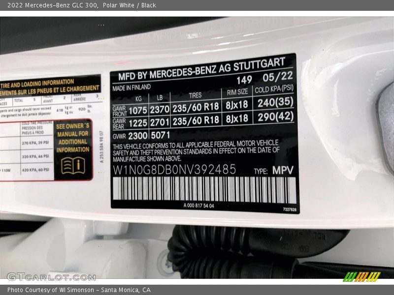 Polar White / Black 2022 Mercedes-Benz GLC 300