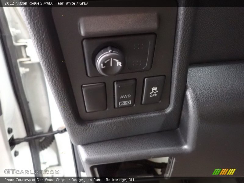 Pearl White / Gray 2012 Nissan Rogue S AWD