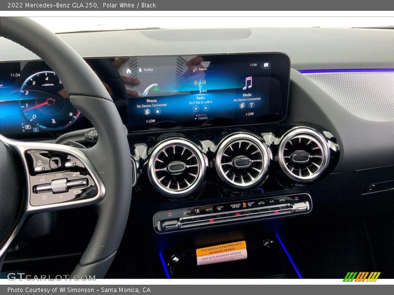 Polar White / Black 2022 Mercedes-Benz GLA 250