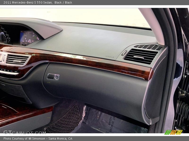 Black / Black 2011 Mercedes-Benz S 550 Sedan